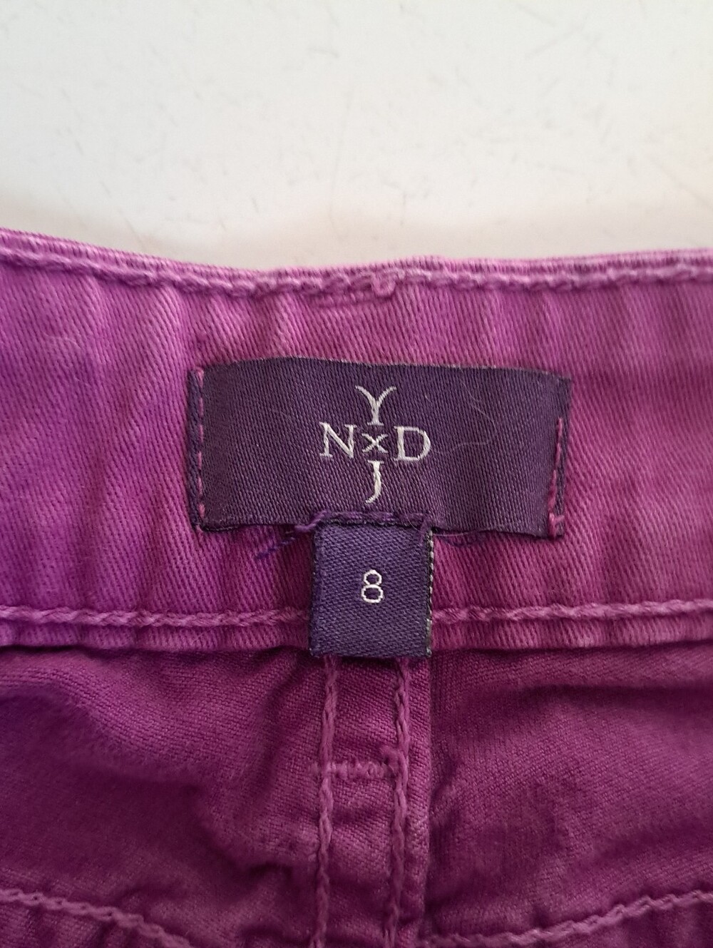 NYDJ Light Eggplant Color Size 8 Ankle Jeans with TUMMY TUCK TECHNOLOGY - Picture 4 of 7